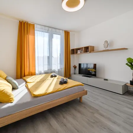 Apartment Citrine