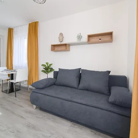 Citrine Apartment