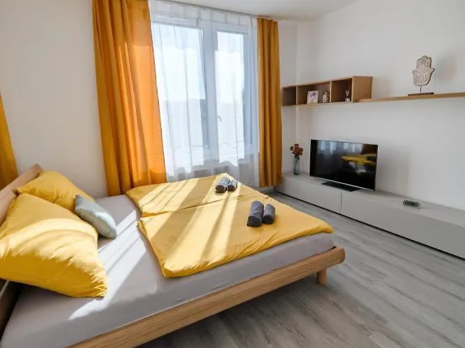 Apartment Citrine