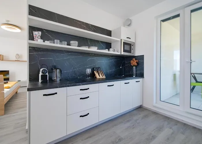 Citrine Apartment *