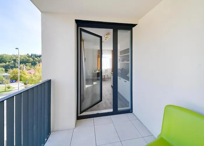 Citrine Apartment *